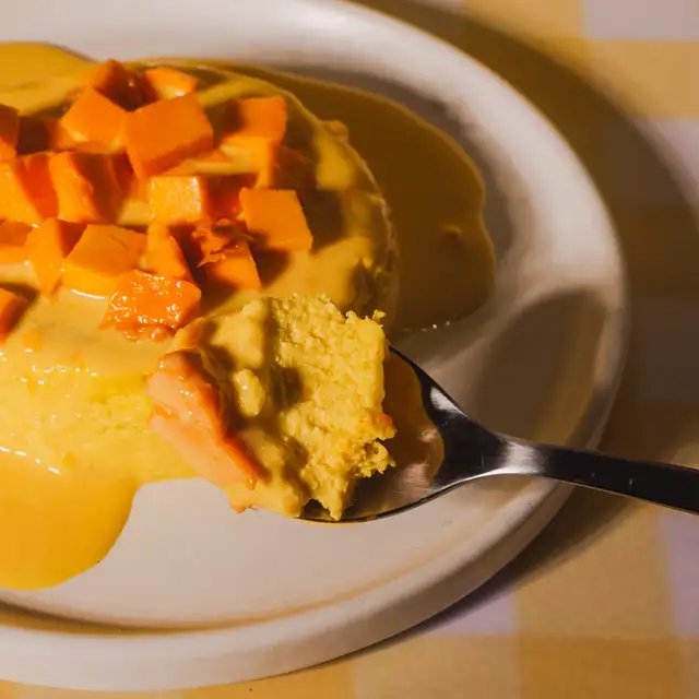 Mango San Sebastian Cheesecake