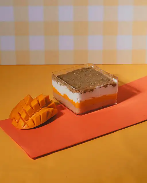 Mango Pistachio Kunafa Tub