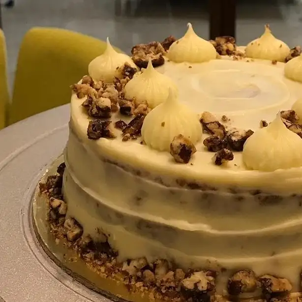 Strawberry Seasonal Cake
